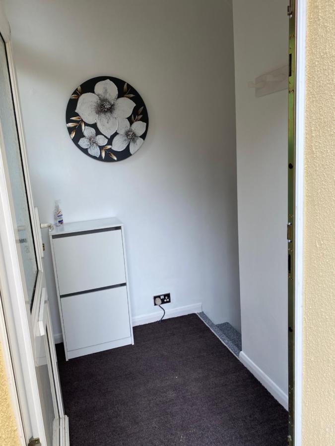 1 Bedroom Apartment With Own Entrance And Parking Space Huntingdon Exterior foto